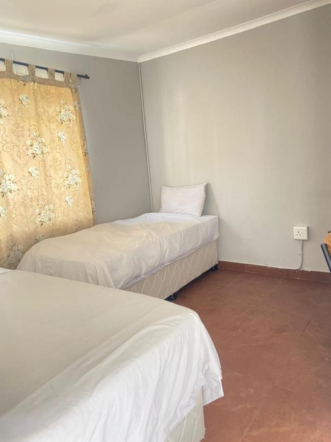 Bentley Backpackers Hostel Durban Exterior photo